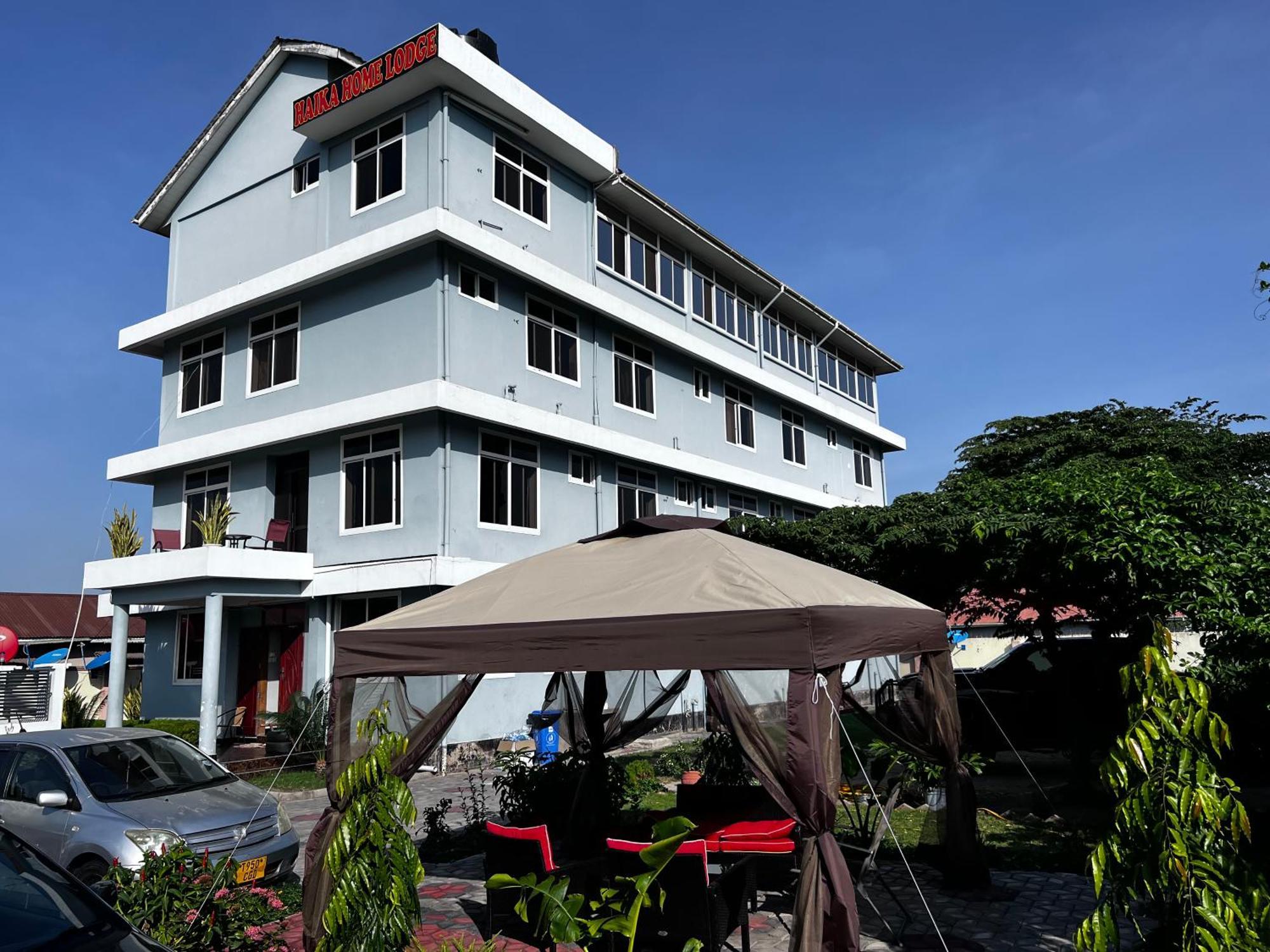 Haika Home Lodge Дар-эс-Саламе Экстерьер фото
